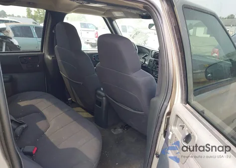 2004 Chevrolet S-10 Ls из США, поврежденный, VIN 1GCDT13X04K120642